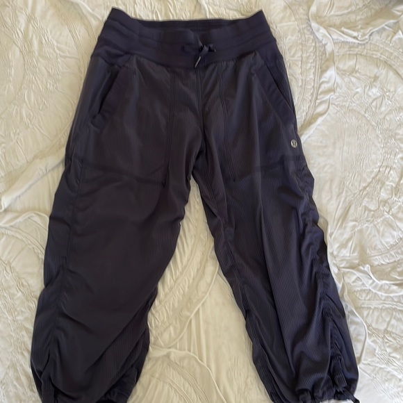 Lululemon Crop Track pant - Picture 1 of 4